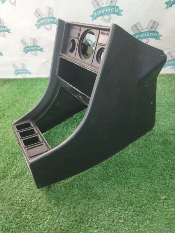 Консоль центральная лада 210740 2008 СЕДАН