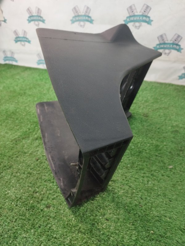 Консоль центральная лада 210740 2008 СЕДАН