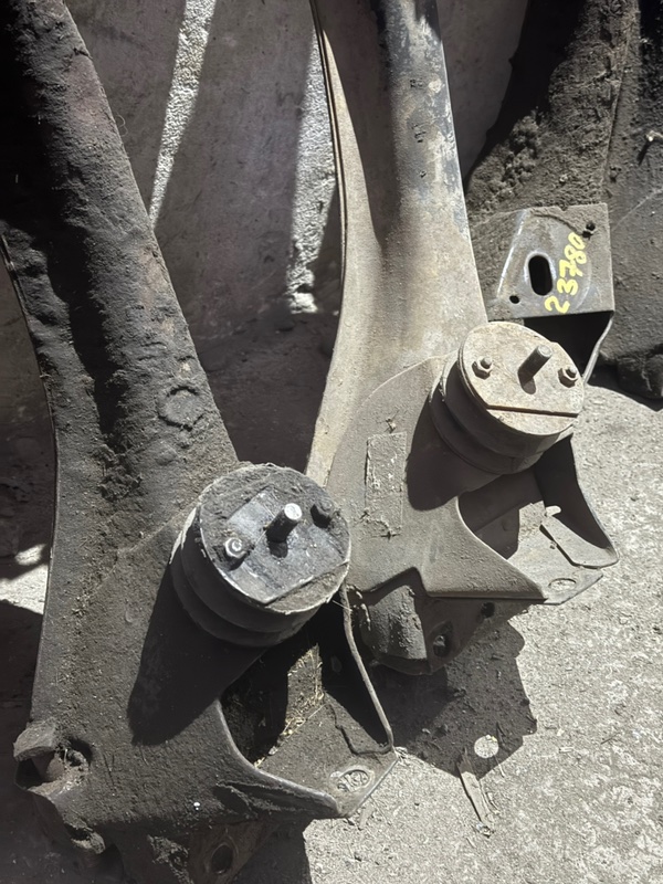 Балка продольная под ДВС лада 2106 2106