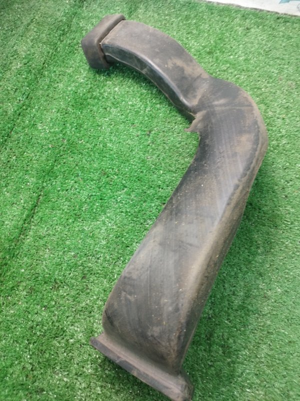 Воздуховод салона лада 210740 2008 СЕДАН