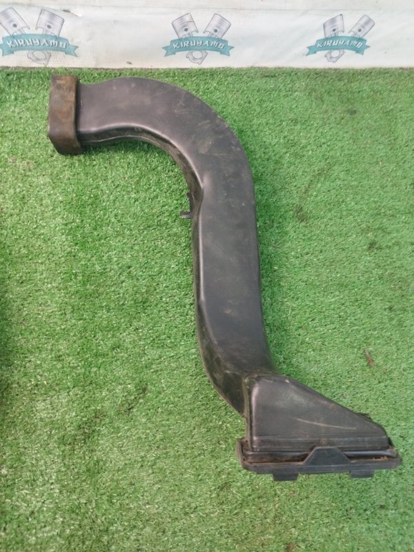 Воздуховод салона лада 210740 2008 СЕДАН