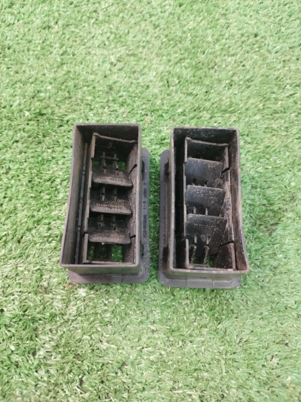 Дефлектор воздушный лада 210740 2008 СЕДАН