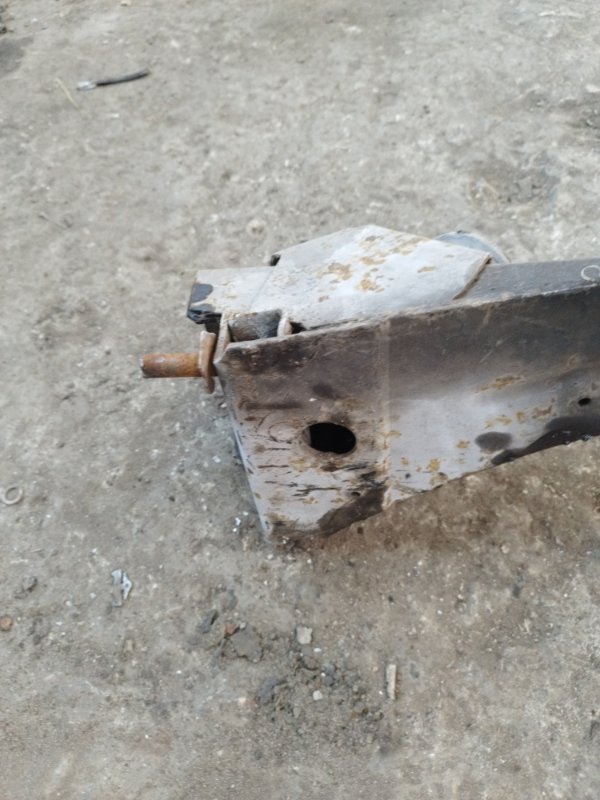 Балка продольная под ДВС лада 2106 2106