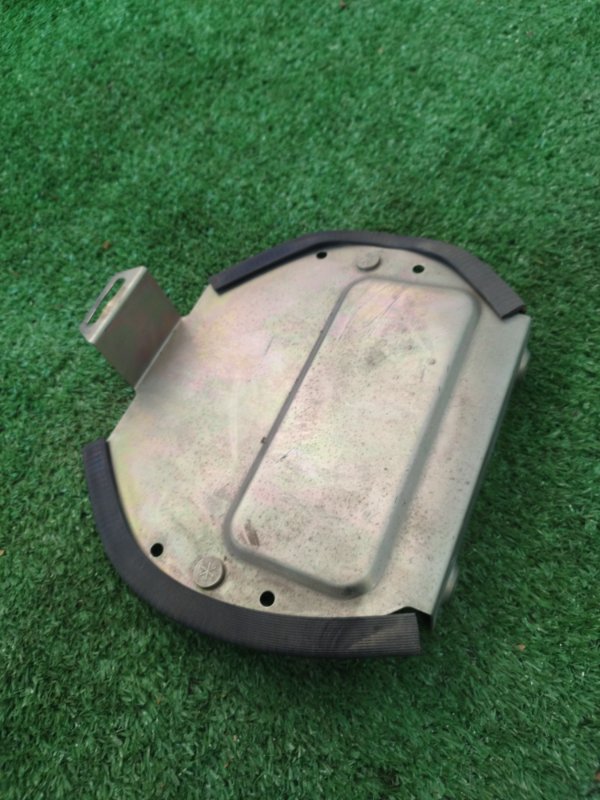 Кронштейн блока управления двигателем лада 210740 2008 СЕДАН