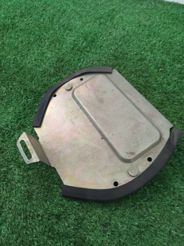 Кронштейн блока управления двигателем лада 210740 2008 СЕДАН