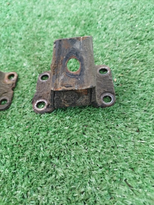 Кронштейн двигателя лада 210740 2008 СЕДАН