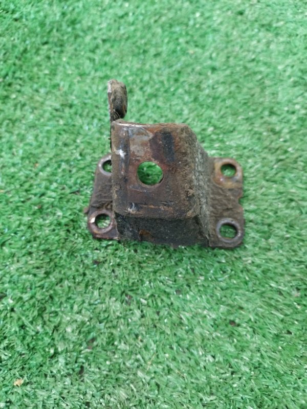 Кронштейн двигателя лада 210740 2008 СЕДАН