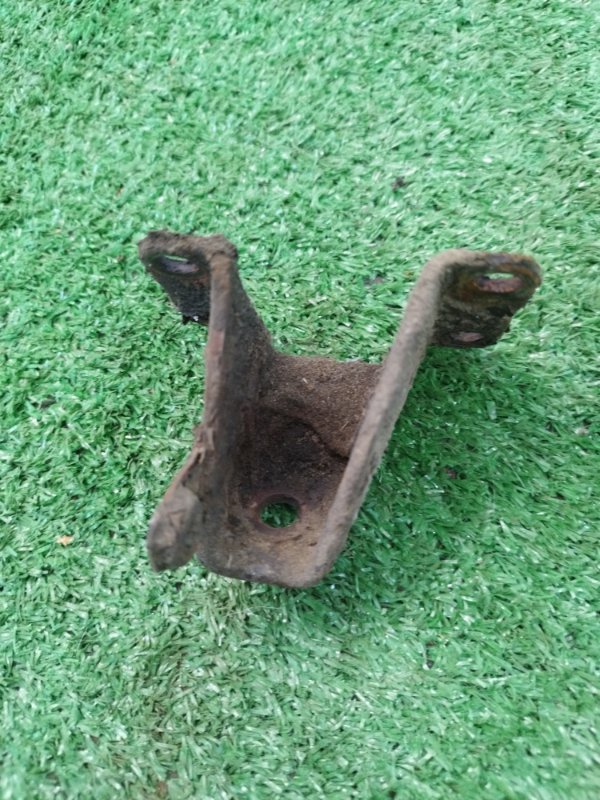 Кронштейн двигателя лада 210740 2008 СЕДАН