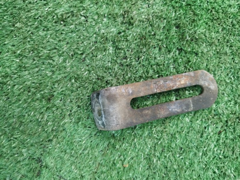 Кронштейн генератора лада 2106 2106