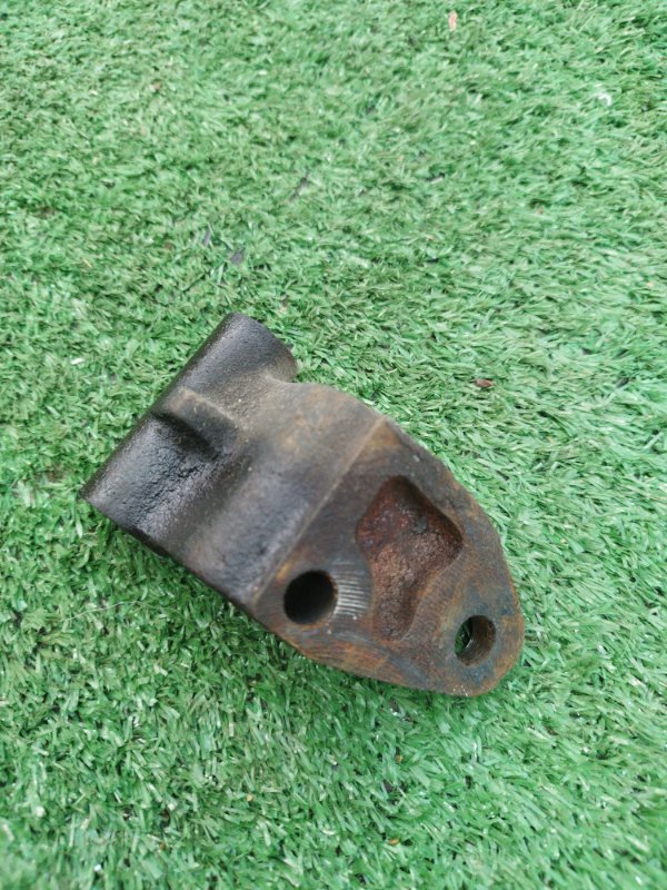 Кронштейн генератора лада 210740 2008 СЕДАН