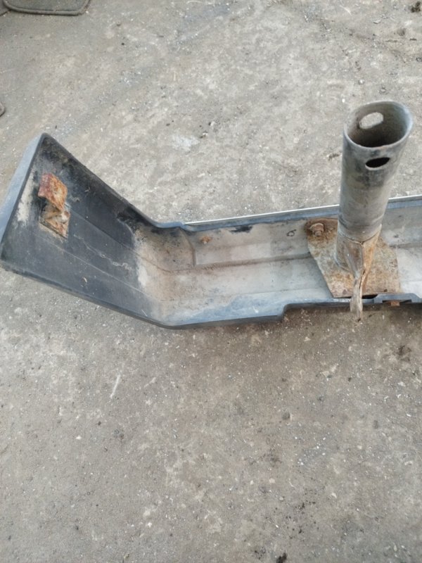 Бампер лада 210740 2008 СЕДАН