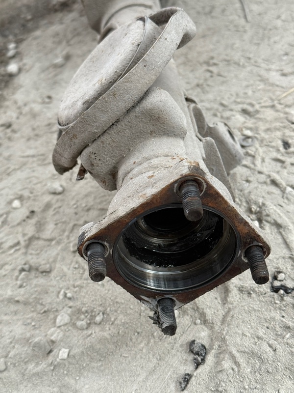 Чулок моста лада 210740 2008 СЕДАН