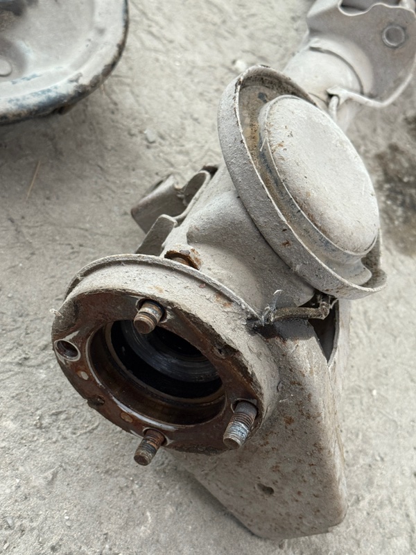 Чулок моста лада 210740 2008 СЕДАН