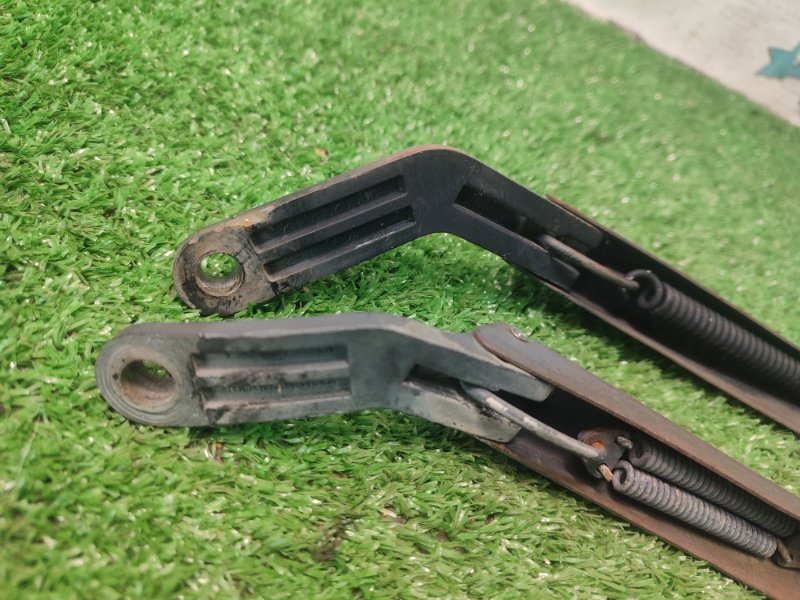 Щёткодержатель поводок лада 2110 2110