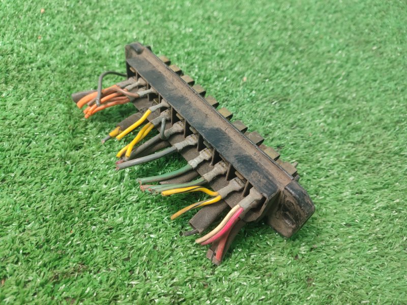 Блок предохранителей лада 2106 1996 21061