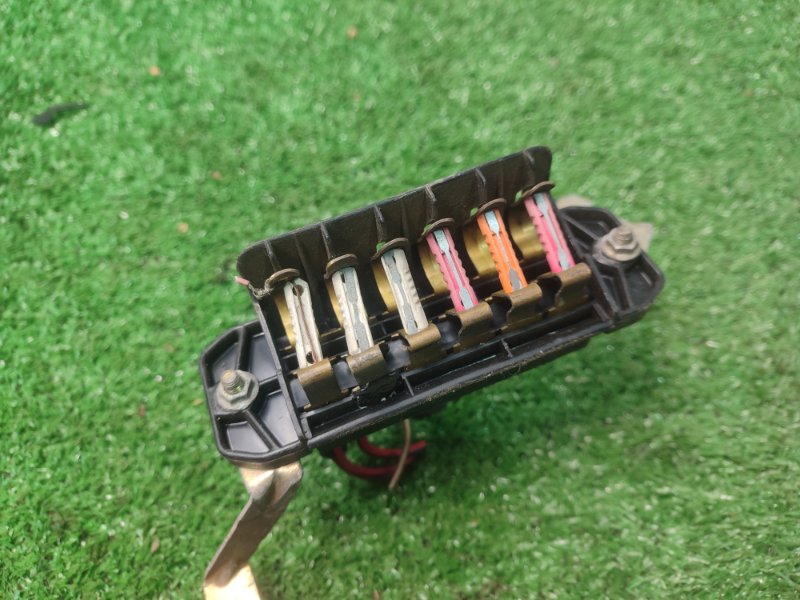 Блок предохранителей лада 2106 1996 21061