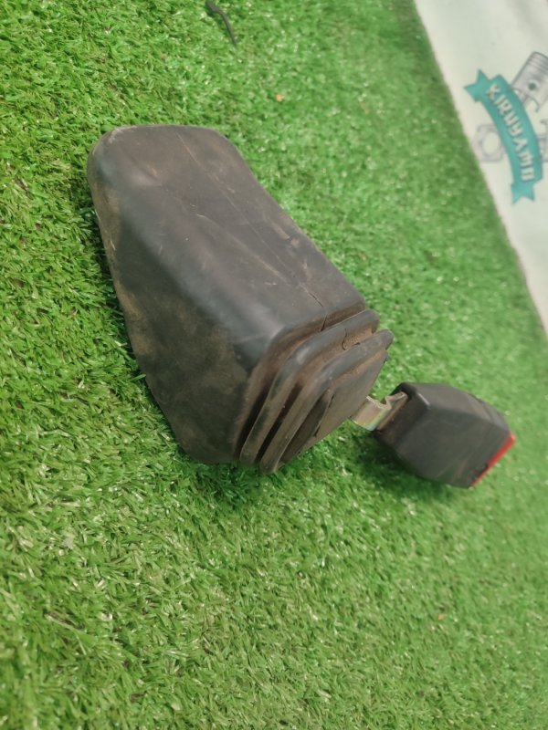 Заглушка ремня безопасности лада 21093 1998 2109