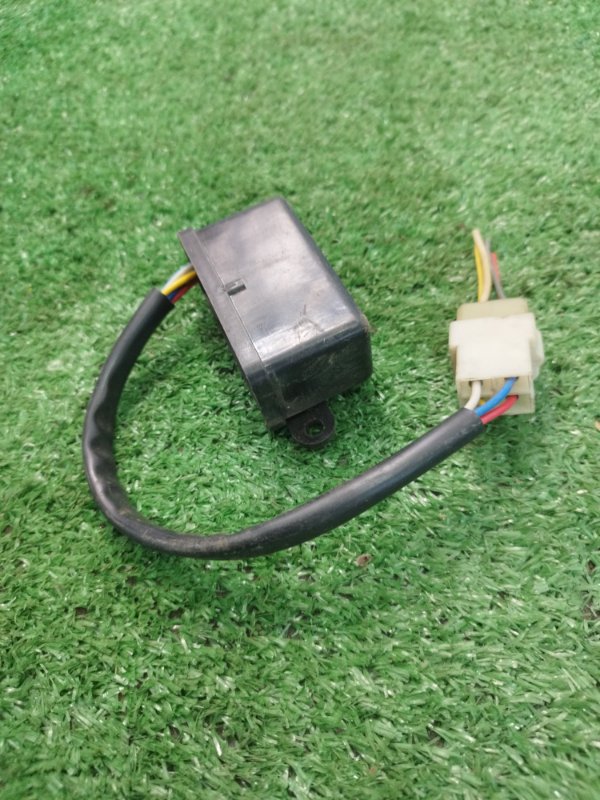 Реле указателя поворота лада 210740 2008 СЕДАН