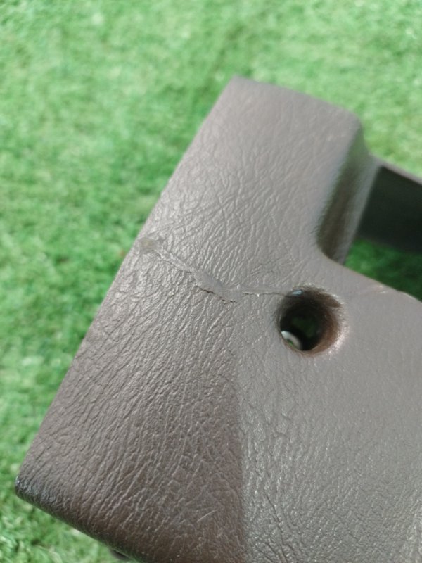 Кожух рулевой колонки Toyota Carina 1989 st170