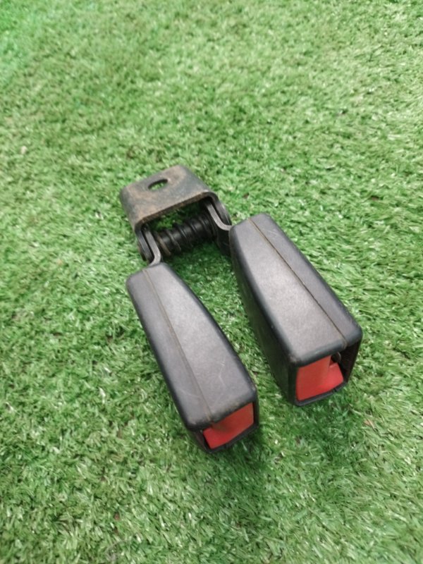 Замок ремня безопасности Chevrolet Cruze 2012