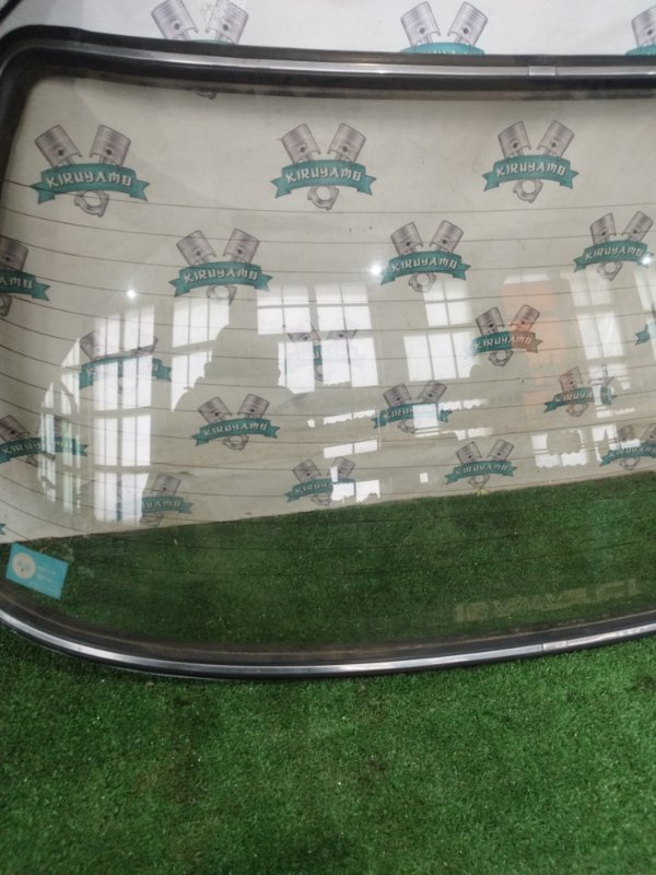 Стекло заднее Toyota Carina 1989 st170