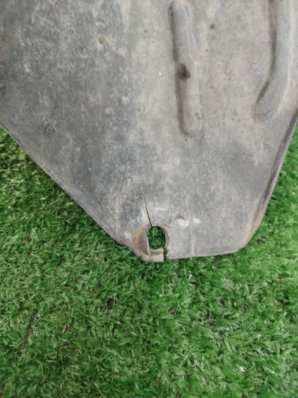 Защита топливного бака Toyota Carina 1989 st170