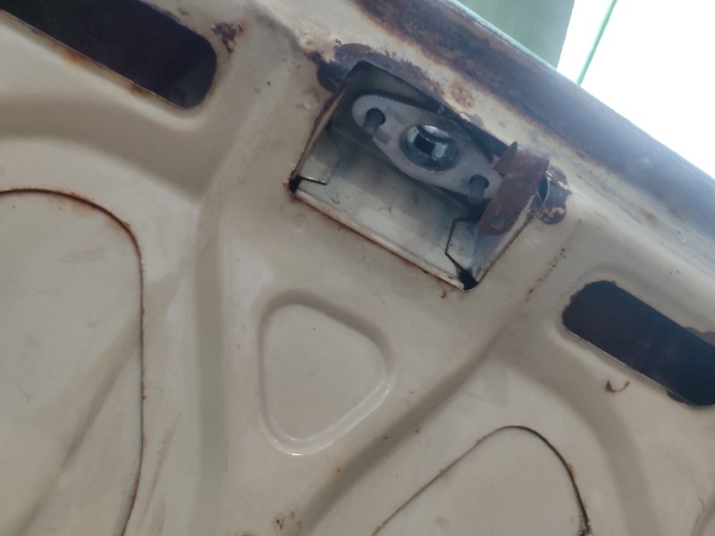 Крышка багажника Лада 2106 2106