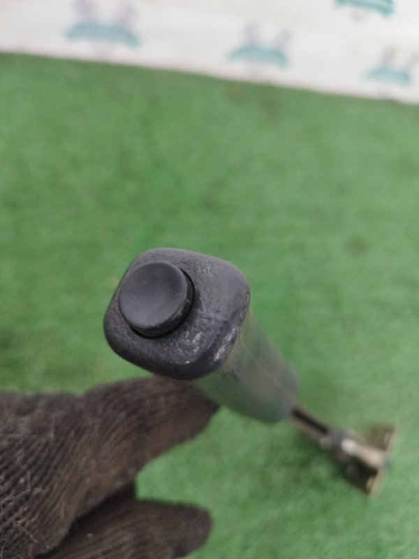 Рычаг стояночного тормоза Лада 2106 2106