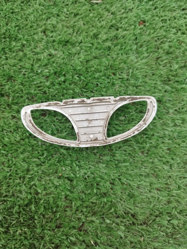 Эмблема Daewoo Nexia 100