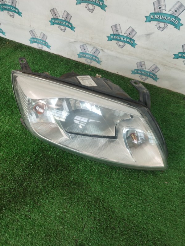 Фара галогеновая Лада Гранта 2012 седан