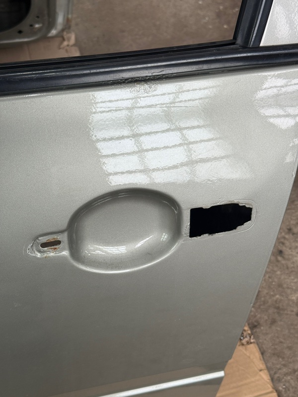 Дверь боковая Лада Гранта 2012 седан