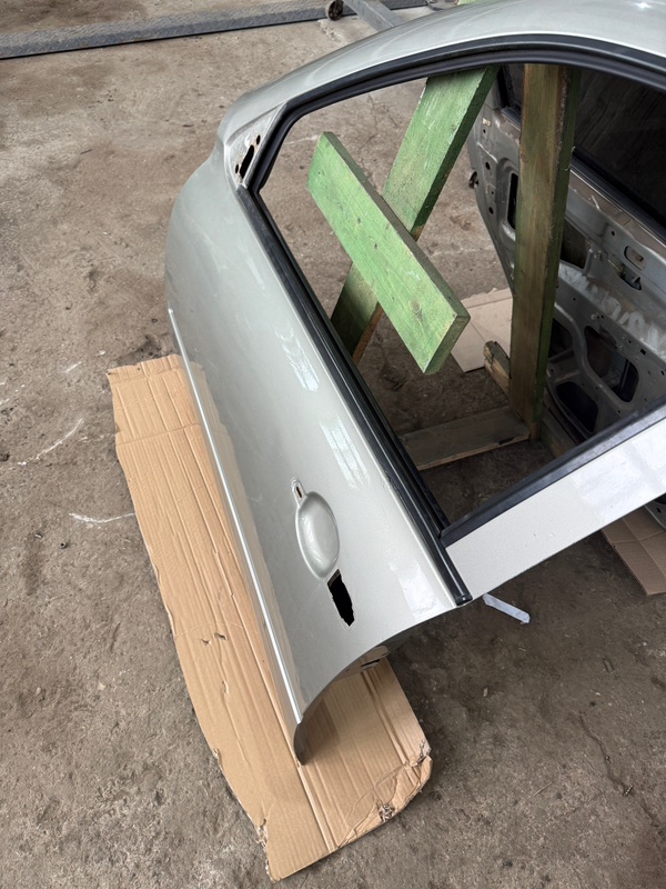 Дверь боковая Лада Гранта 2012 седан