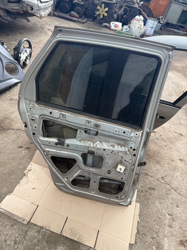 Дверь боковая Лада Гранта 2012 седан