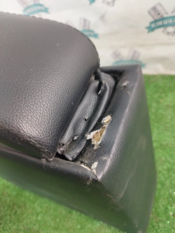 Подлокотник Лада Гранта 2012 седан