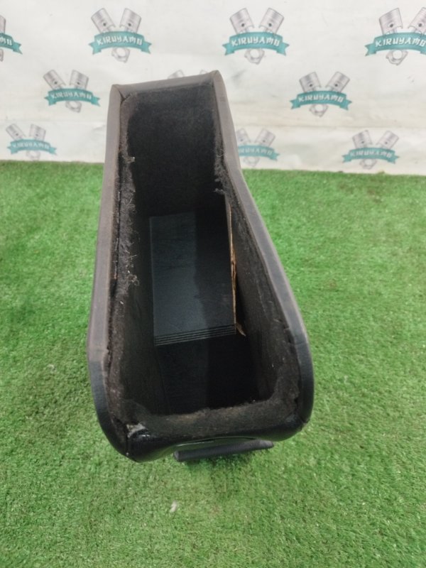 Подлокотник Лада Гранта 2012 седан