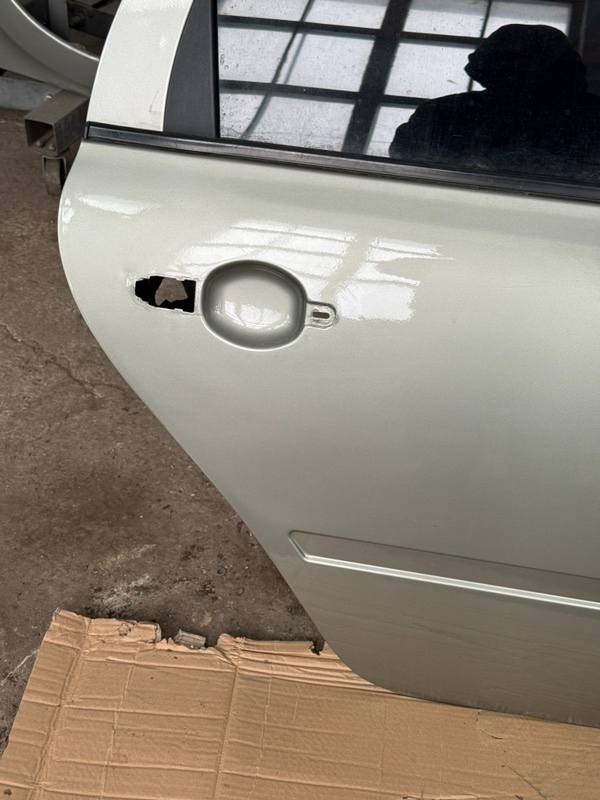 Дверь боковая Лада Гранта 2012 седан