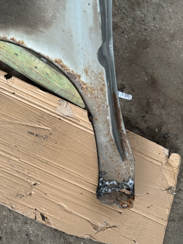 Крыло Лада Гранта 2012 седан