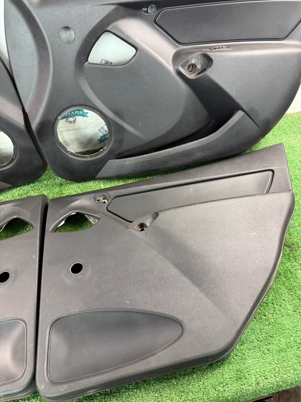 Обшивка боковой двери Лада Гранта 2012 седан