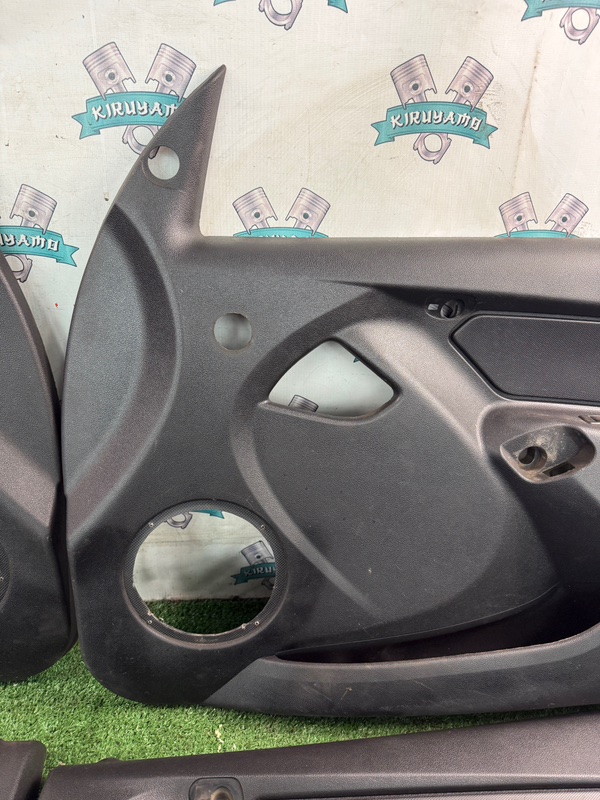 Обшивка боковой двери Лада Гранта 2012 седан