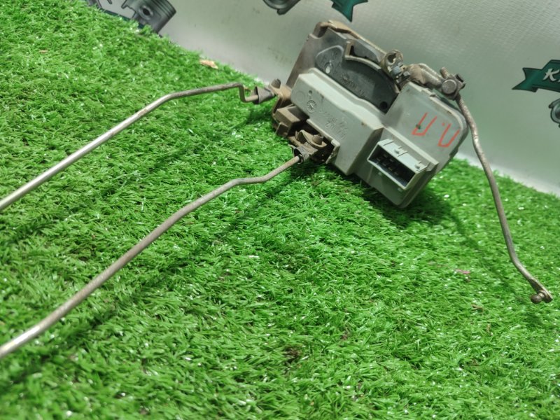 Замок боковой двери Лада Гранта 2012 седан