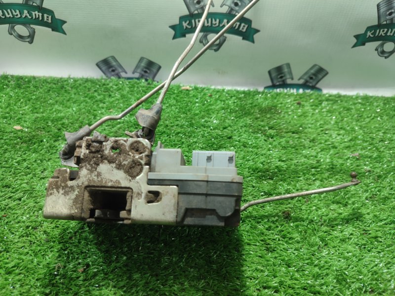 Замок боковой двери Лада Гранта 2012 седан