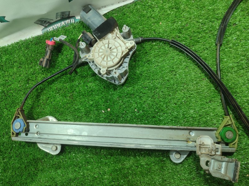 Стеклоподъемный механизм Лада Гранта 2012 седан