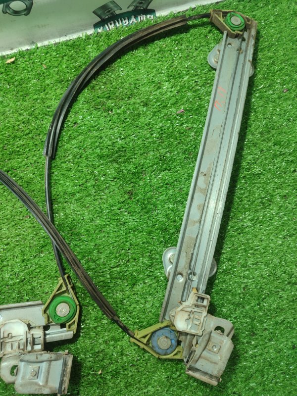 Стеклоподъемный механизм Лада Гранта 2012 седан