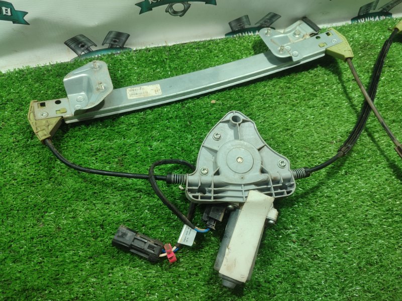 Стеклоподъемный механизм Лада Гранта 2012 седан