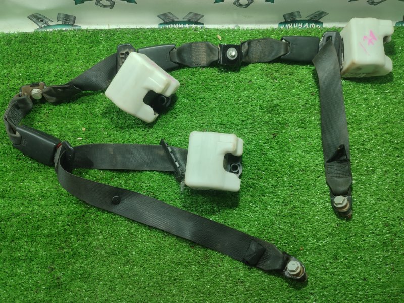Ремень безопасности Лада Гранта 2012 седан