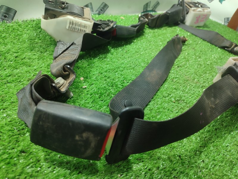 Ремень безопасности Лада Гранта 2012 седан