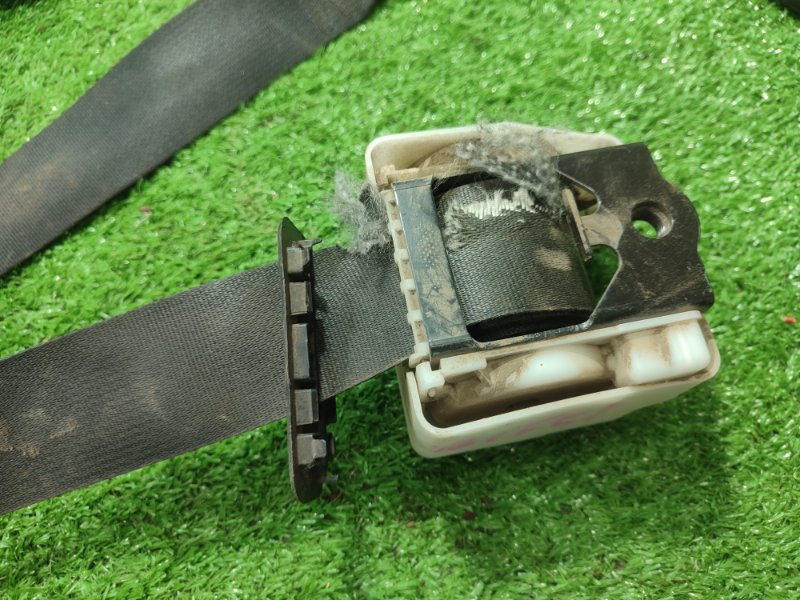 Ремень безопасности Лада Гранта 2012 седан