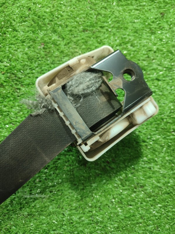 Ремень безопасности Лада Гранта 2012 седан