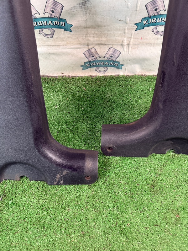 Накладка на стойку кузова Лада Гранта 2012 седан