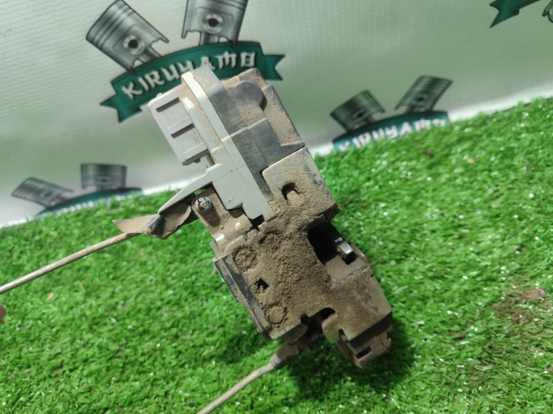 Замок боковой двери Лада Гранта 2012 седан